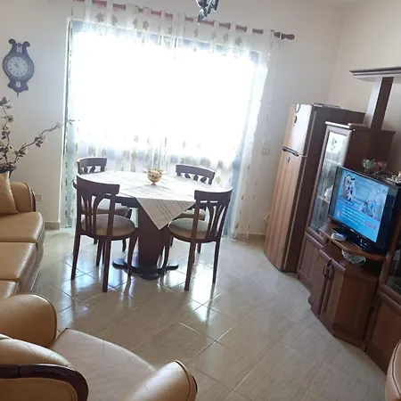 Amel Familiar House
